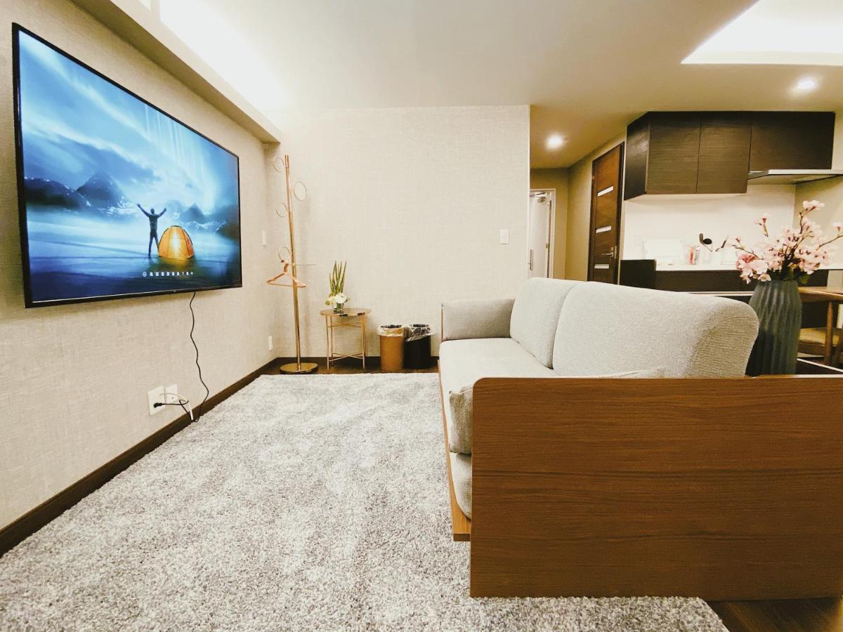 Cherry Blooming Tokyo- All Suite Boutique Hotel 东京伊樱里-中央区全套房艺术酒店 Exterior foto